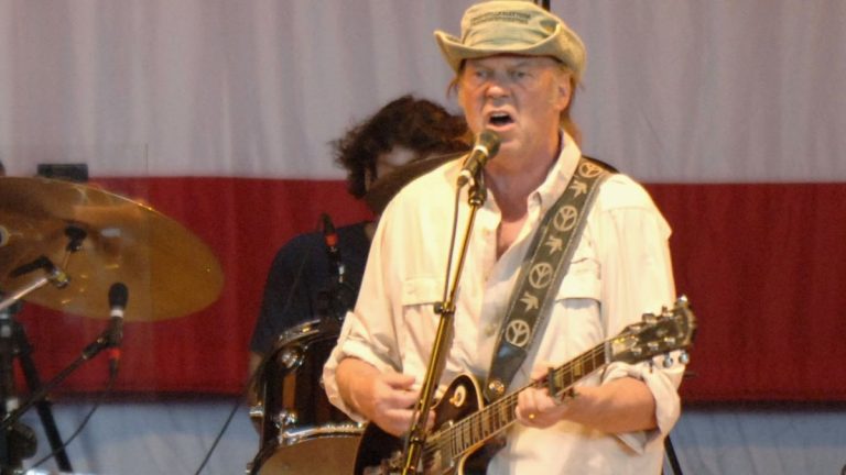 Neil Young 2006 Csny Getty Web