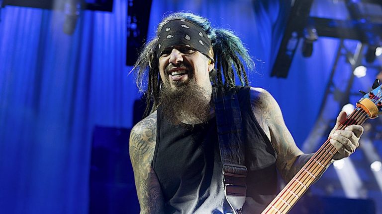 Korn Fieldy