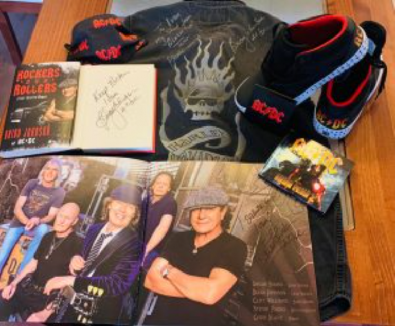 Brian Johnson Ivan Gac Regalos