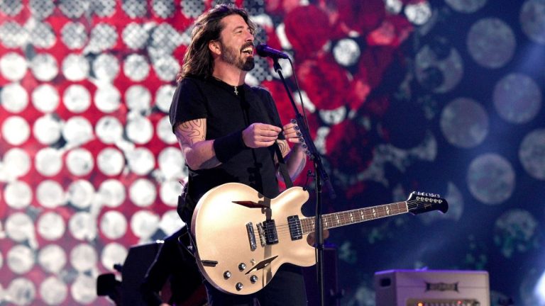 Dave Grohl Foo Fighters 2021