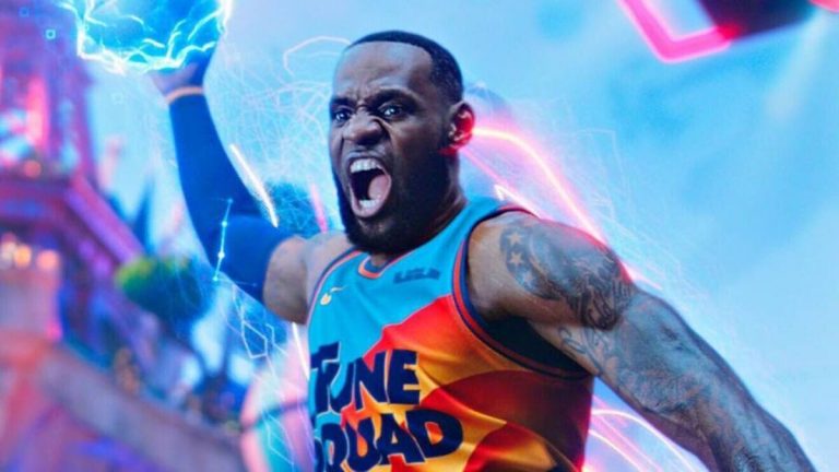 Space Jam 2 lanza nuevo póster oficial presentando las nuevas zapatillas  LeBron 19 — Futuro Chile