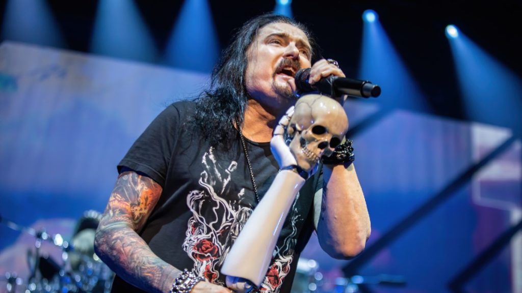 JAMESLABRIE1