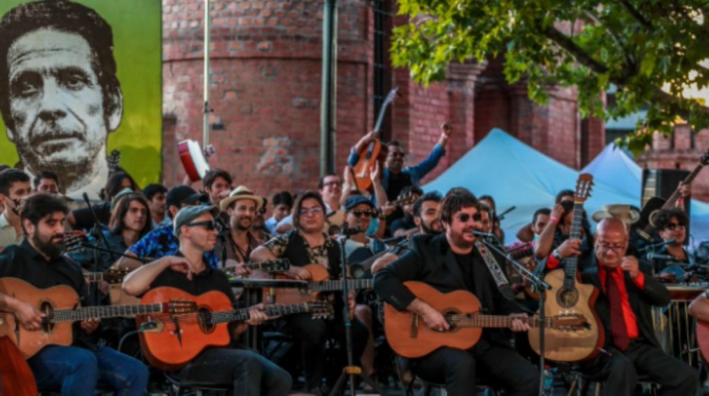 100 Guitarras Por Roberto Parra