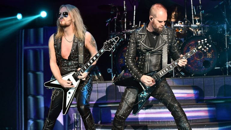 Judas Priest echó pie atrás y volverá a tener dos guitarras