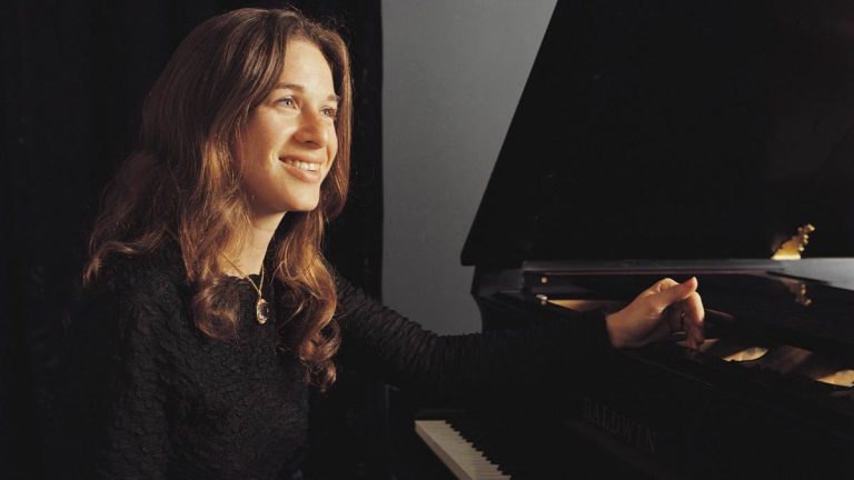 Carole King 1971 Piano Getty Web