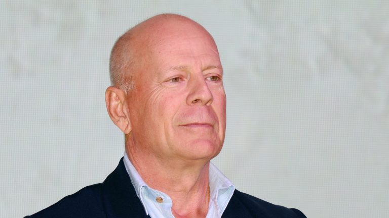 Bruce Willis tiene Afasia y se retira
