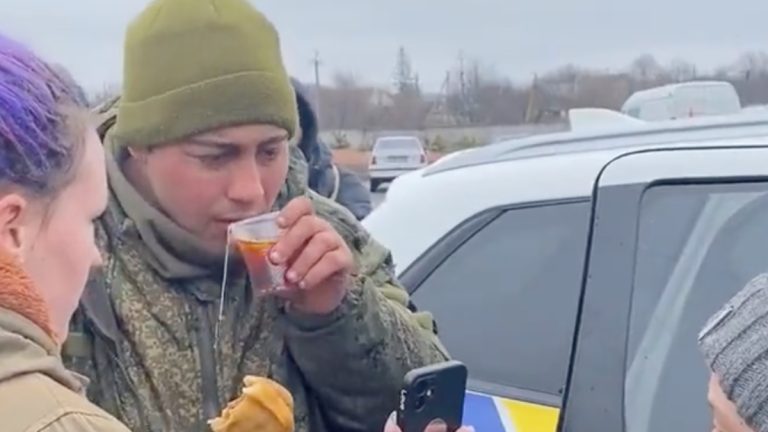 Soldado Ruso Llora En Ucrania