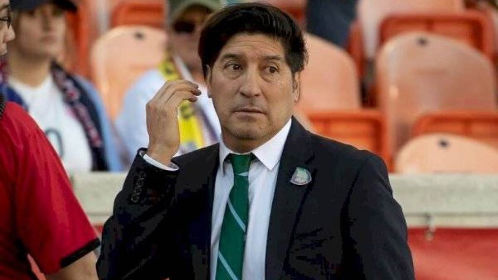 Ivan Zamorano Panelistas Web