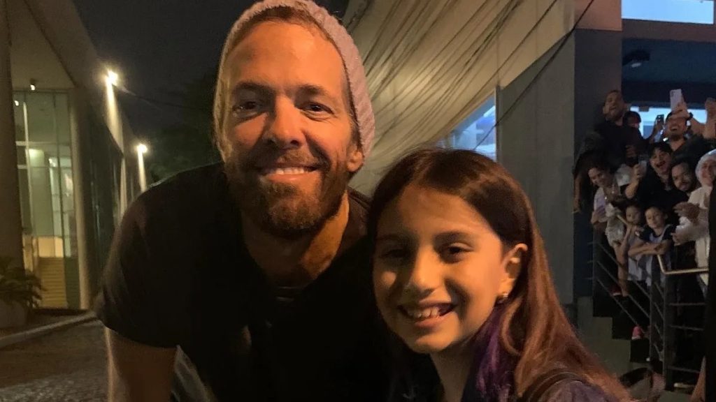 Taylor Hawkins Niña Paraguay Web