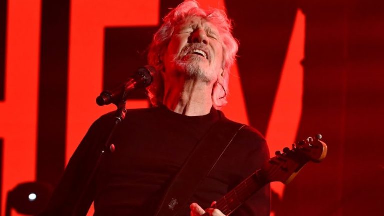 Roger Waters 2022 Colbert Web