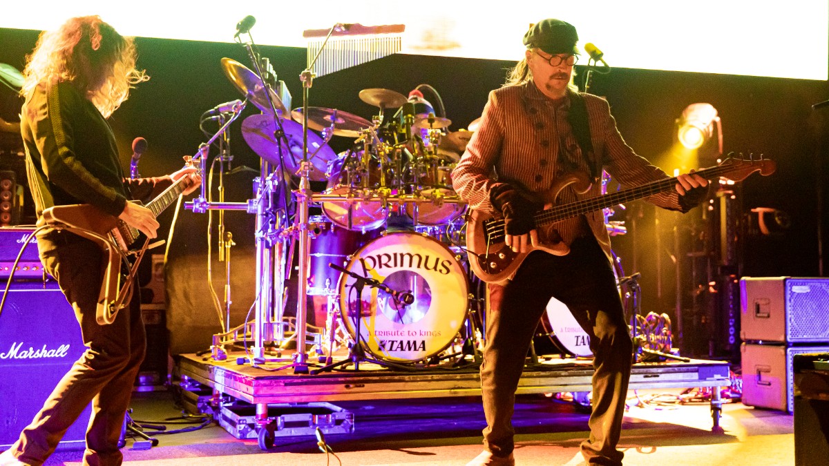 Primus confirma regreso a Chile con su show homenaje a Rush, 'A tribute