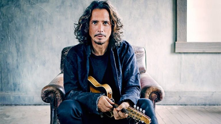 Chris Cornell 2015 Mandolina Web