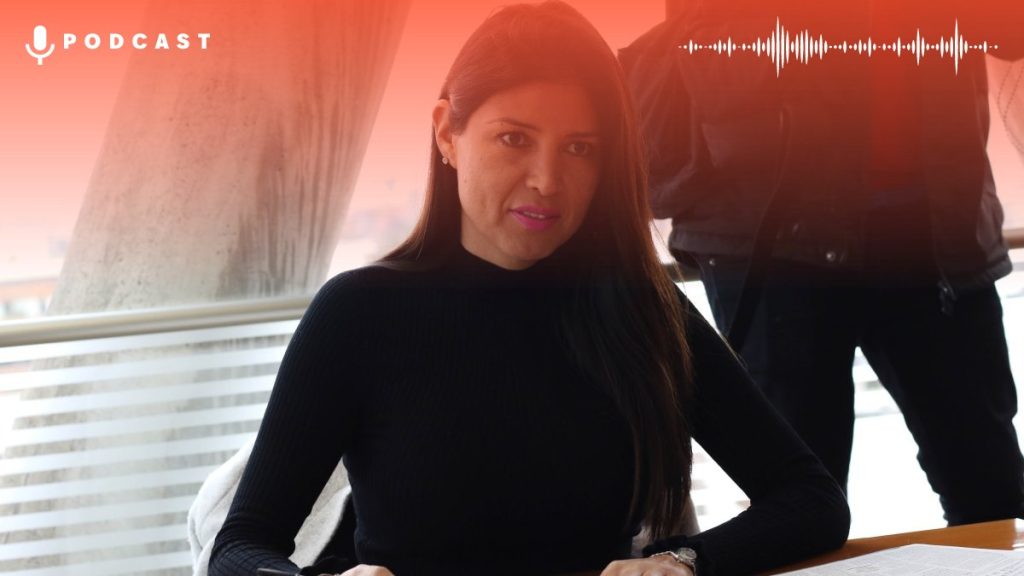 Karen Rojo Chile Transparente Card Web