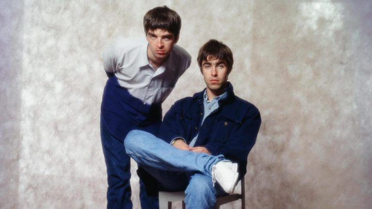 Oasis 1994 Noel Liam Gallagher Web