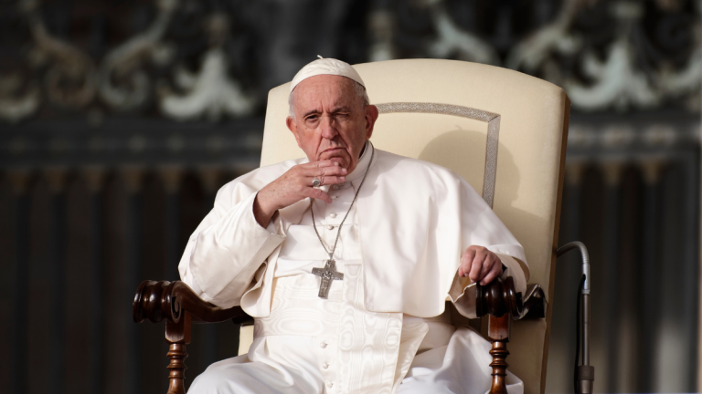 Papa Francisco: Sacerdotes y monjas también ven contenido para adultos —  Futuro Chile