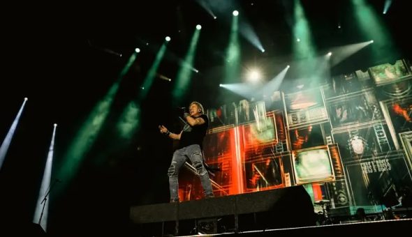 Guns N’ Roses deleitó a un Estadio Nacional a tope en Chile