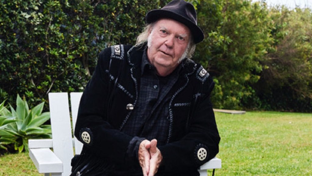 Neil Young 2022 Los Angeles Web