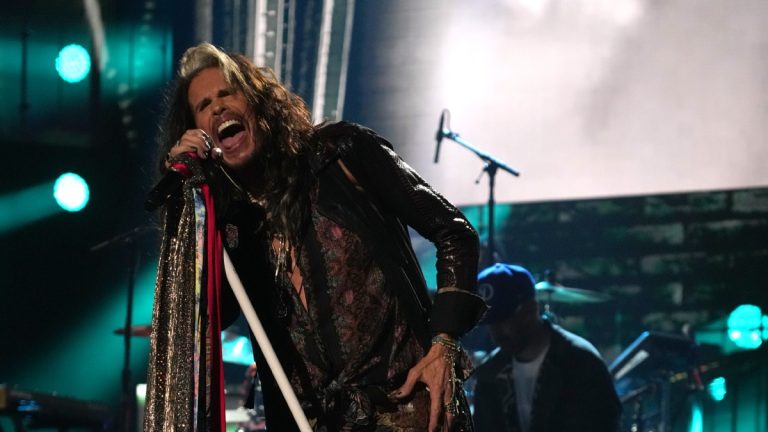 Steven Tyler GettyImages 1439402513 Web