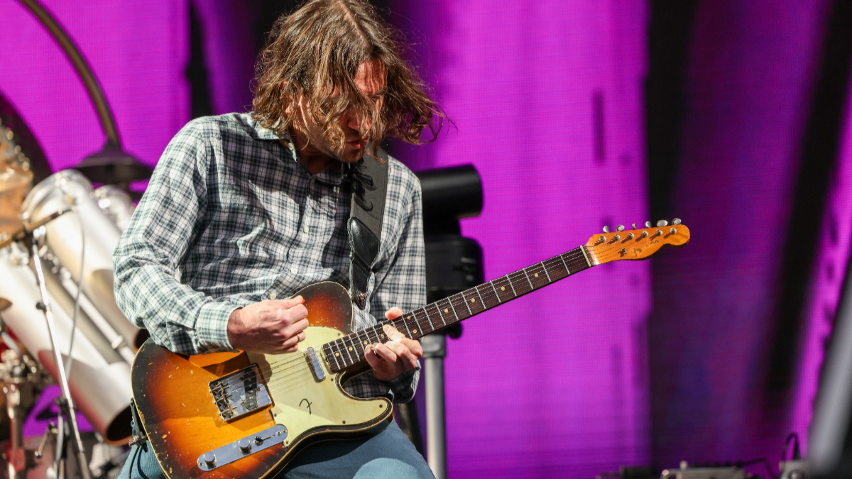 John Frusciante la gigantesca pedalera que ocupa en Red Hot Chili Peppers — Futuro Chile