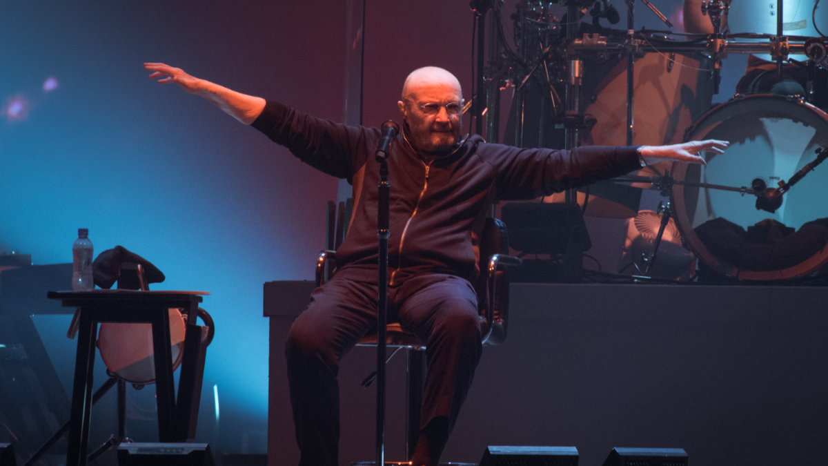 Genesis Phil Collins se encuentra en un momento físico complejo