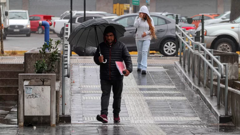 Lluvia En Santiago