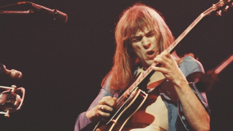 Steve Howe 1972 Rainbow Getty Web