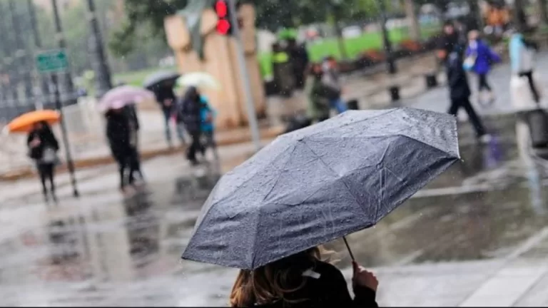 Lluvia En Santiago