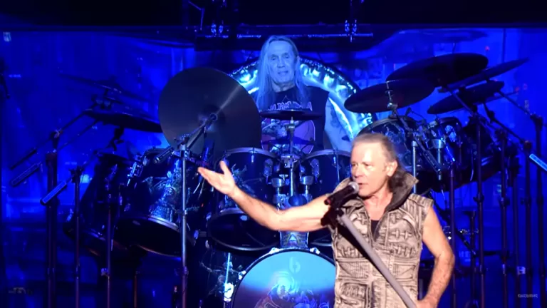 Bruce Dickinson Nicko McBrain Iron Maiden Feliz Cumpleaños