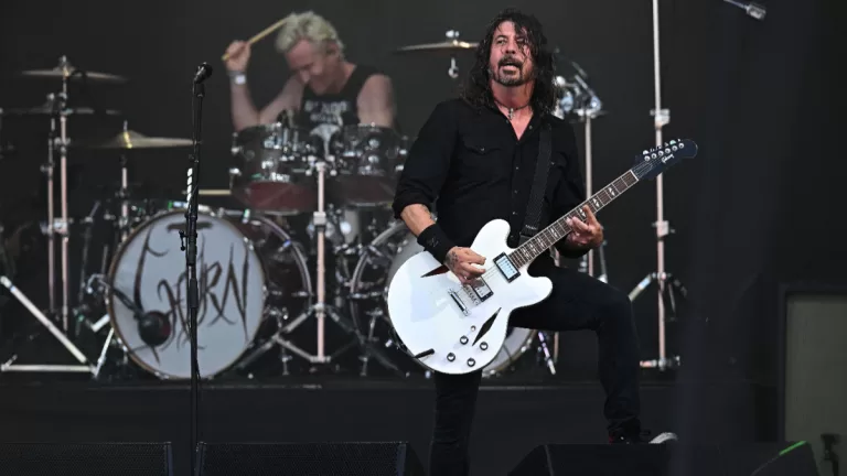 Foo Fighters Glastonbury