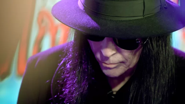 Mick Mars