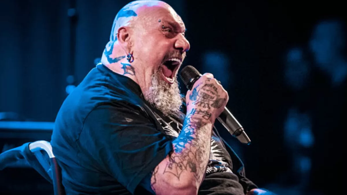 VIDEO Paul Di Anno Vuelve A Los Escenarios Con Cl sicos De Iron video-paul-di-anno-vuelve-a-los-escenarios-con-cl-sicos-de-iron