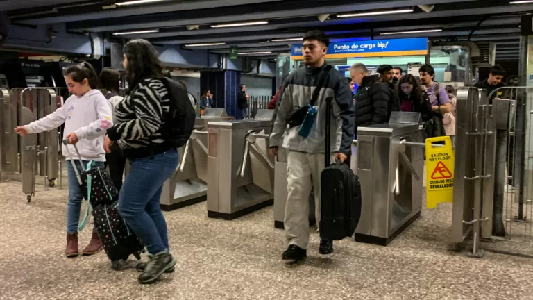 Metro De Santiago