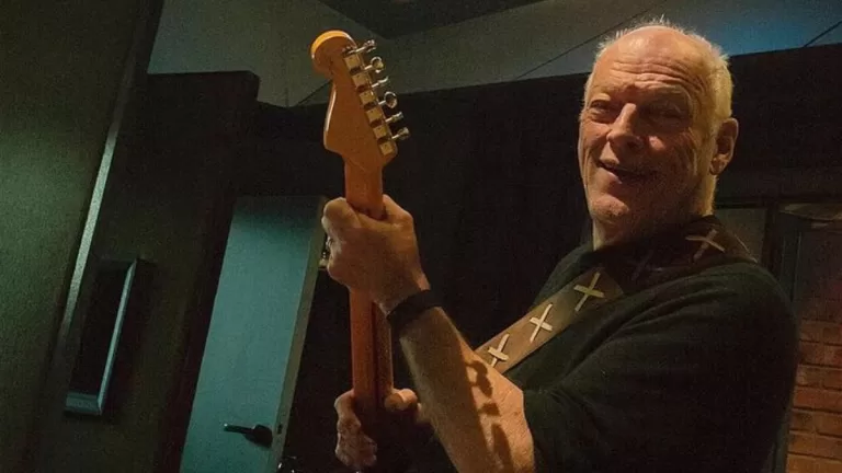 David Gilmour 2023 Estudio Guitarra Web