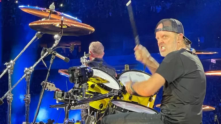 Lars Ulrich 2023 Metallica Metlife Web