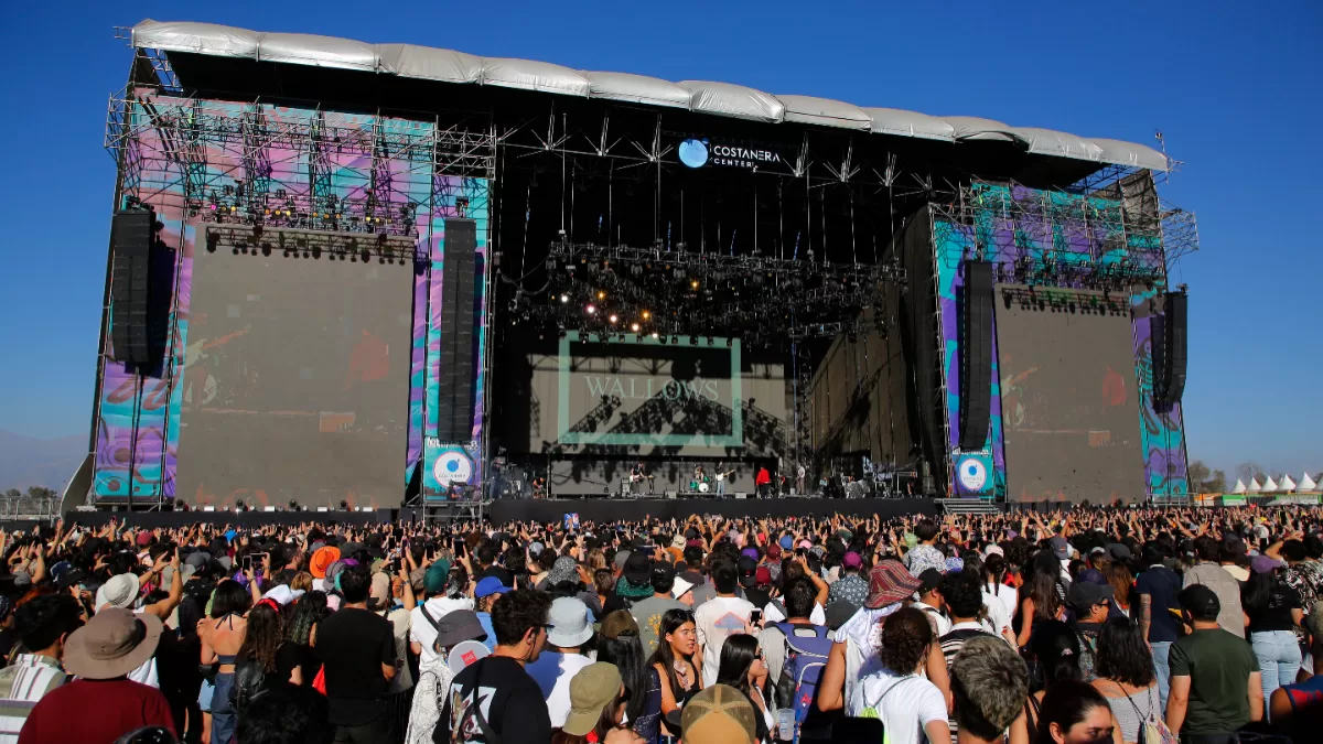 Lollapalooza Chile 2024 así quedaron los horarios por día y escenarios