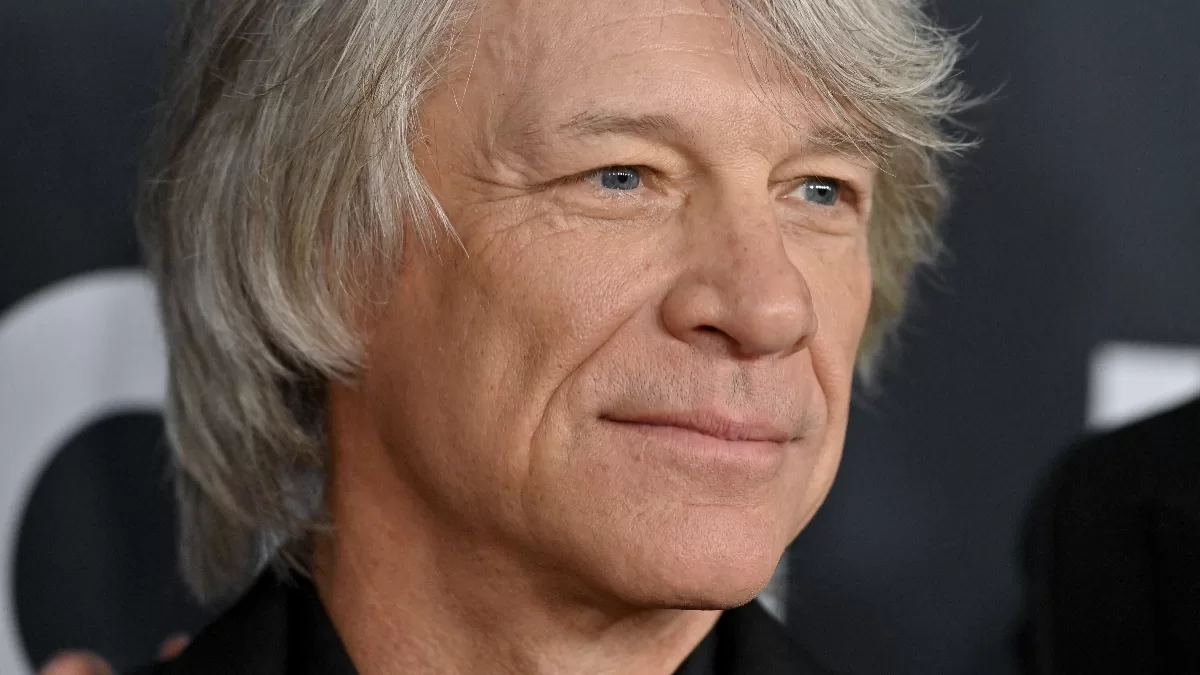 Jon Bon Jovi pone en duda salir de gira tras su cirugía a las cuerdas  vocales — Futuro Chile