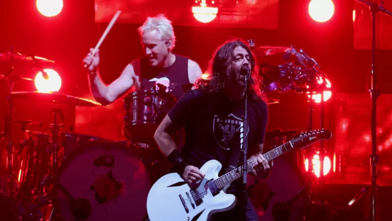 Josh Freese Dave Grohl Foo Fighters