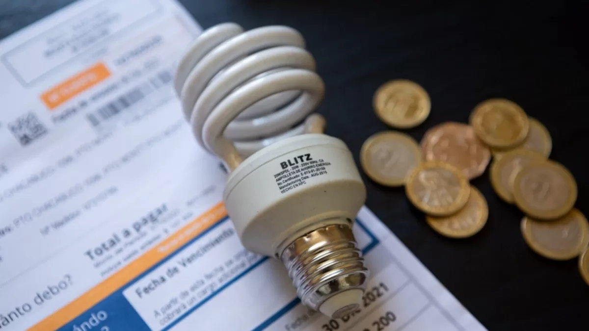 Las comunas de Chile en las que bajará la cuenta de la luz y este es el