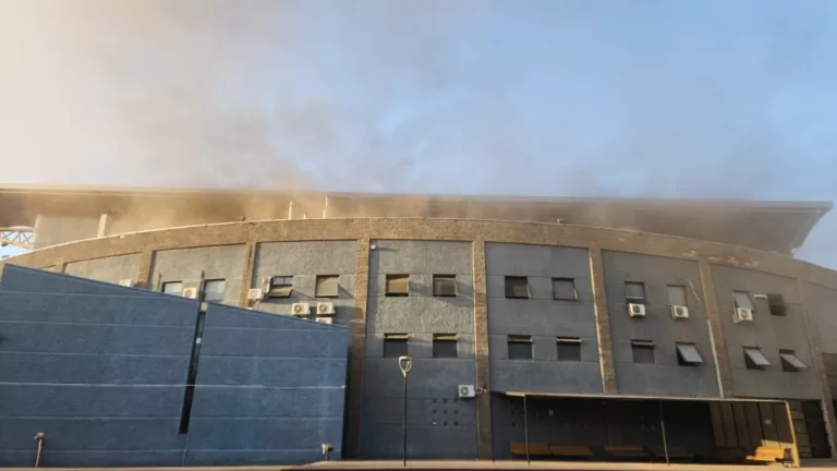 Estadio Nacional Incendio Car Web