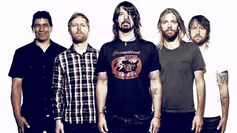 Foo Fighters 2011 Promo Web