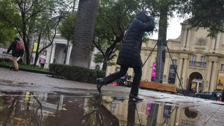 Lluvia En Santiago