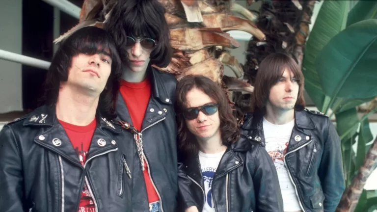 Ramones 1976 Web