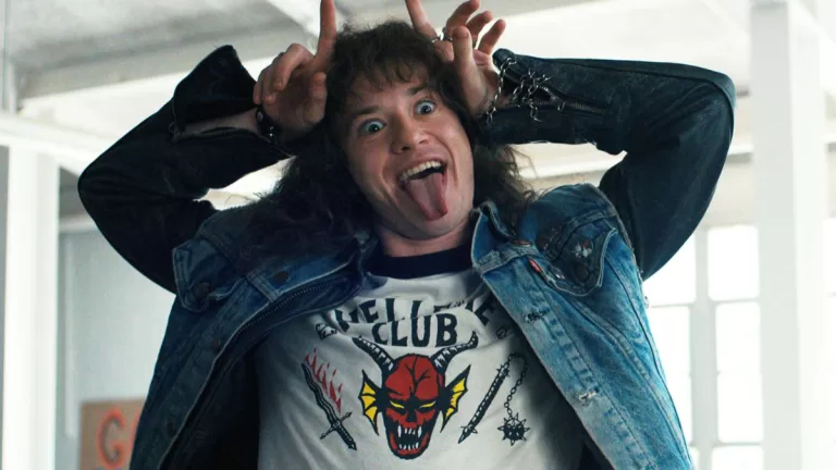 Eddie Munson Joseph Quinn Stranger Things