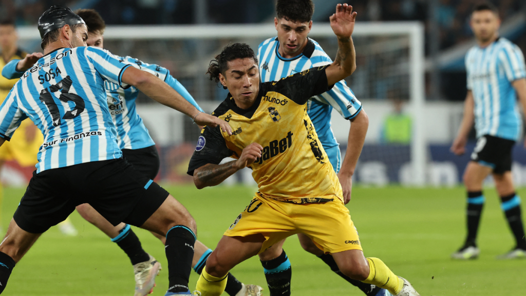 Luciano Cabral Vuelco