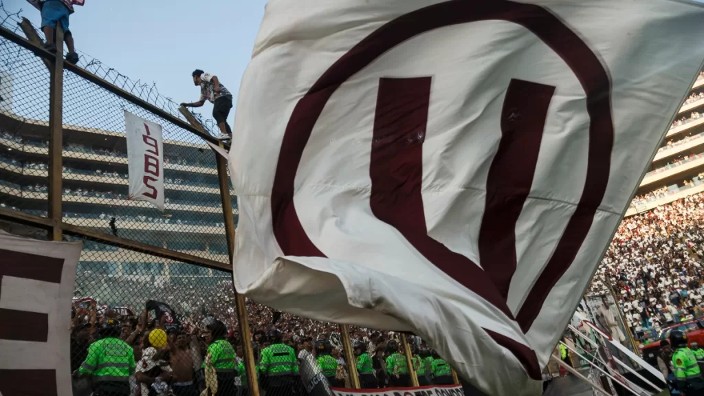 Universitario De Lima