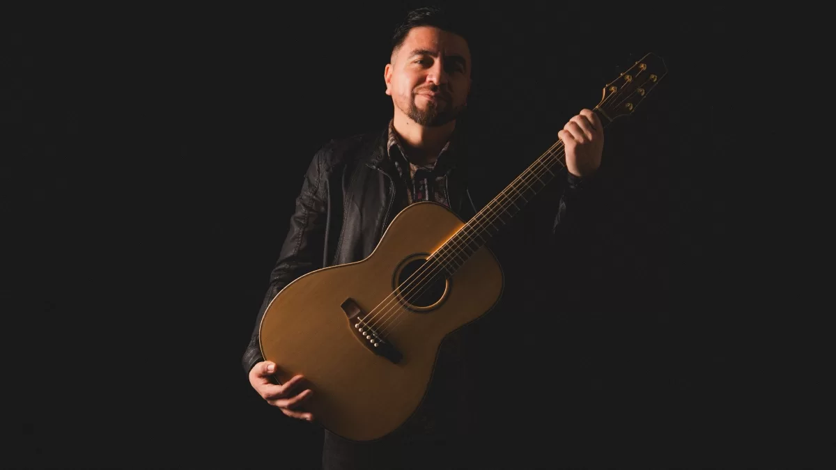 Rock chileno, trova y folk: Fernando Raza con su EP Identidad Raza ...