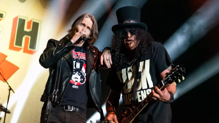 Myles Kennedy Slash The Conspirators