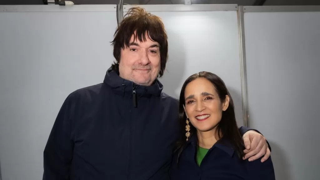 Alvaro Henriquez Julieta Venegas