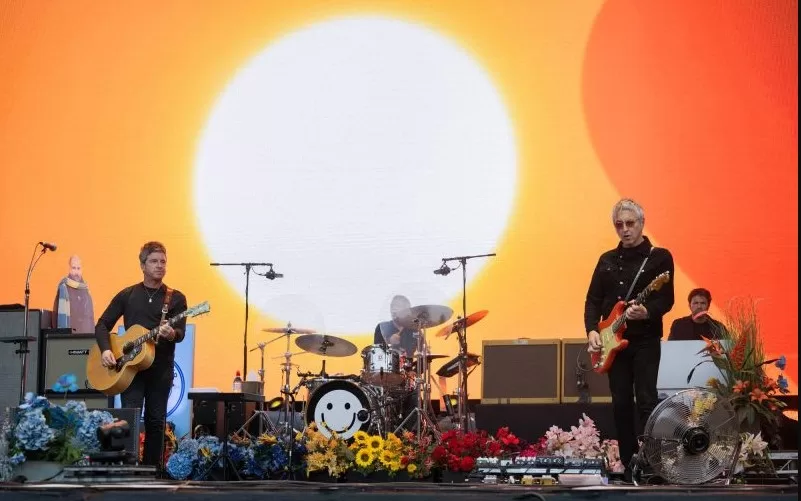 Noel Gallagher y Gem Archer en 2024 
