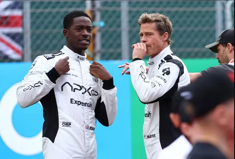 Brad Pitt y Damson Idris